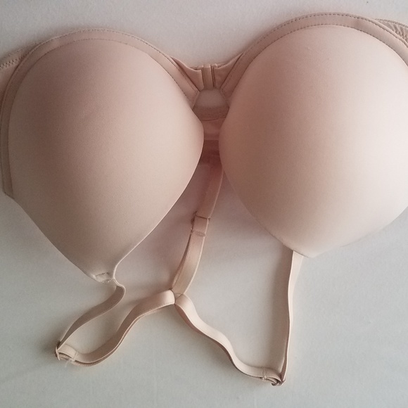 A PINK bundle. Hoodie, Sweatpants, Tank and Bra. - Picture 4 of 6